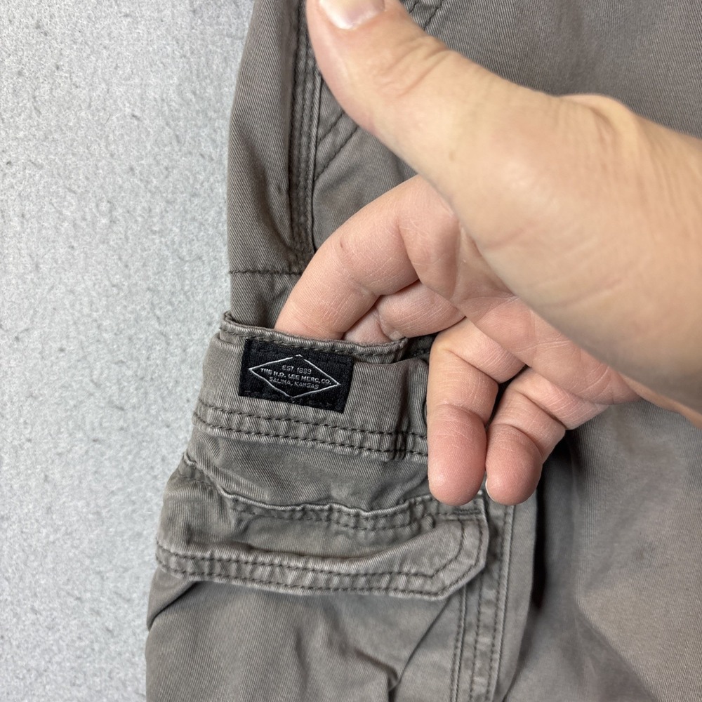 Lee Shorts Mens 34 Khaki Green Cargo Pocket Canvas Hiking Outdoors - Picture 3 of 10